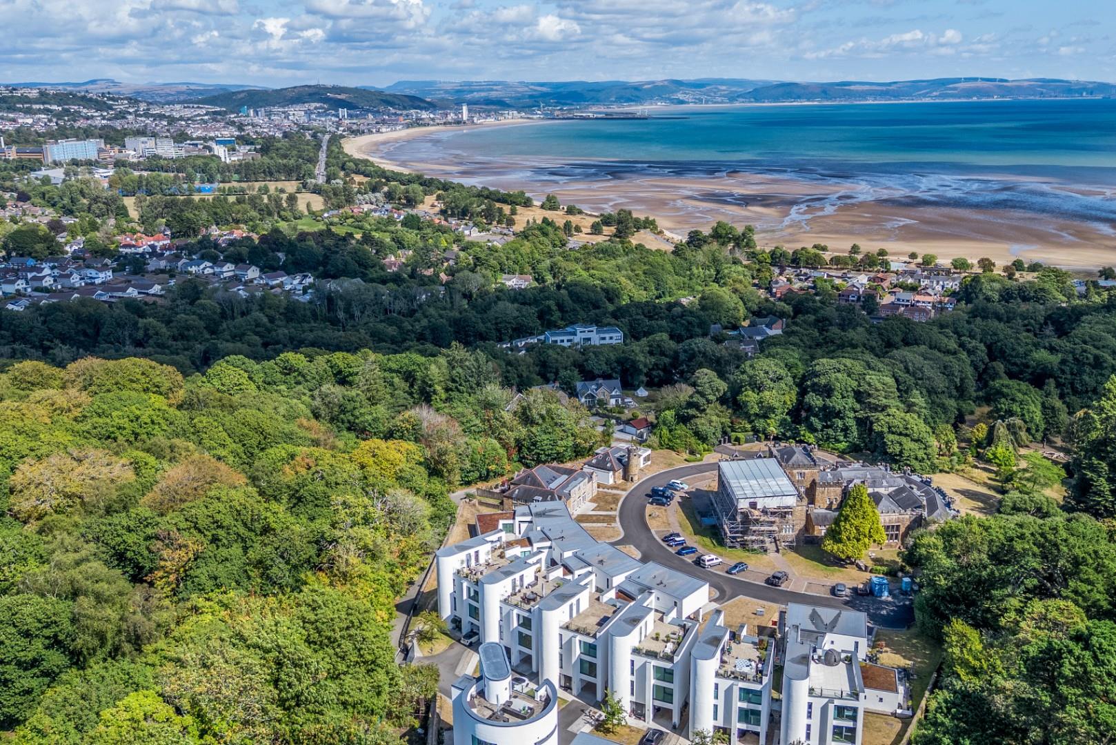Upper Castle View, Blackpill, Swansea, SA3 5BY